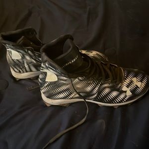 Slightly used lacrosse shoes (about 3 times)